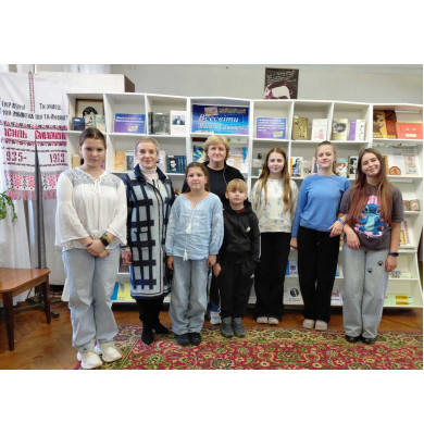 В океані рідного народу Відкривай духовні острови!  В. Симоненко