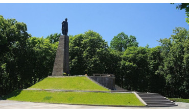 «Тарас Шевченко: шлях на батьківщину (до 165-річчя перепоховання Шевченка)»